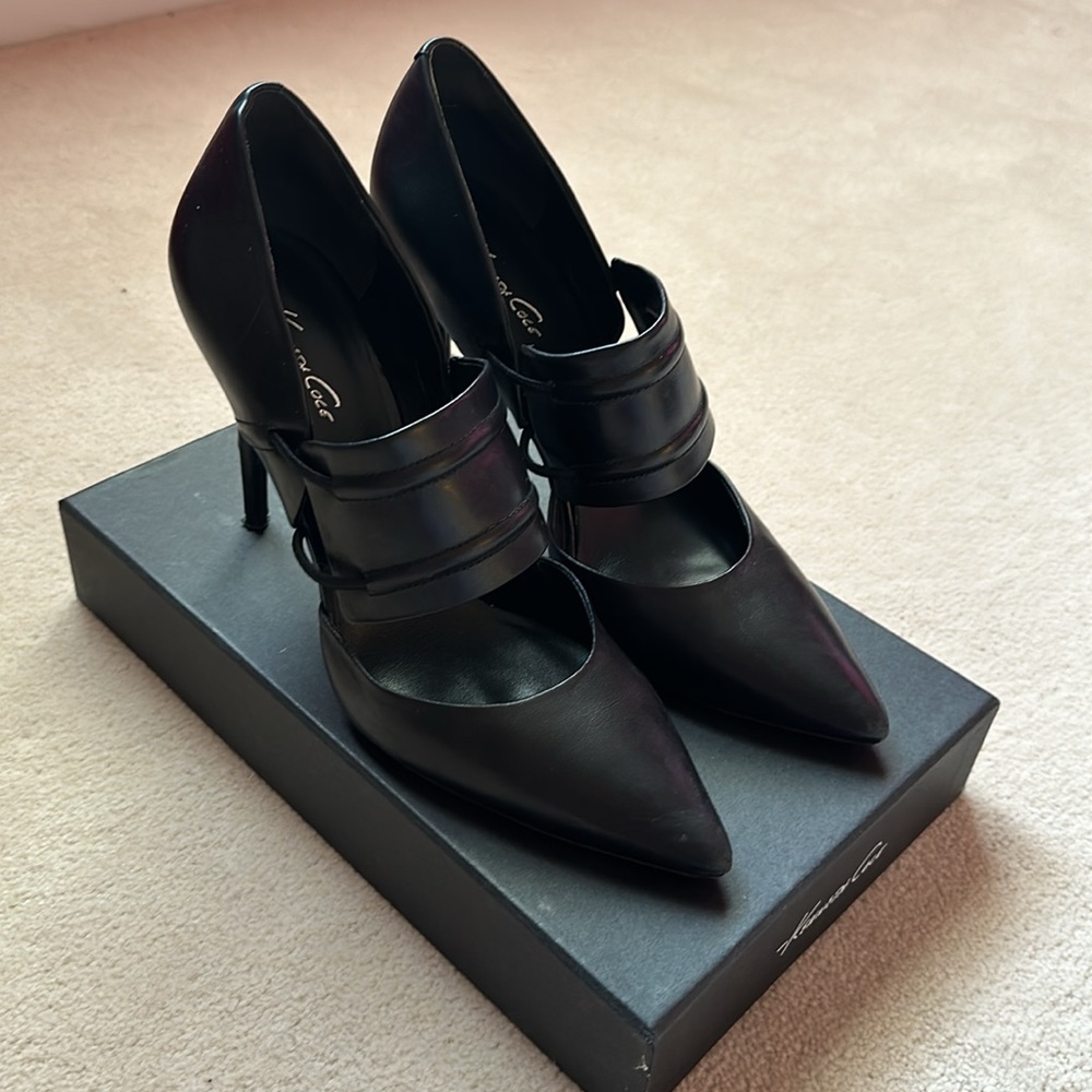 Kenneth Cole beautiful heels